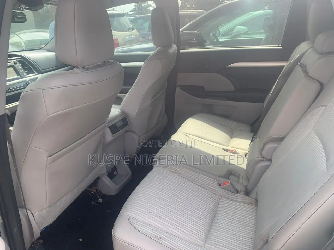 Toyota Highlander LE Plus 4dr SUV (3.5L 6cyl 6A) 2015 Silver