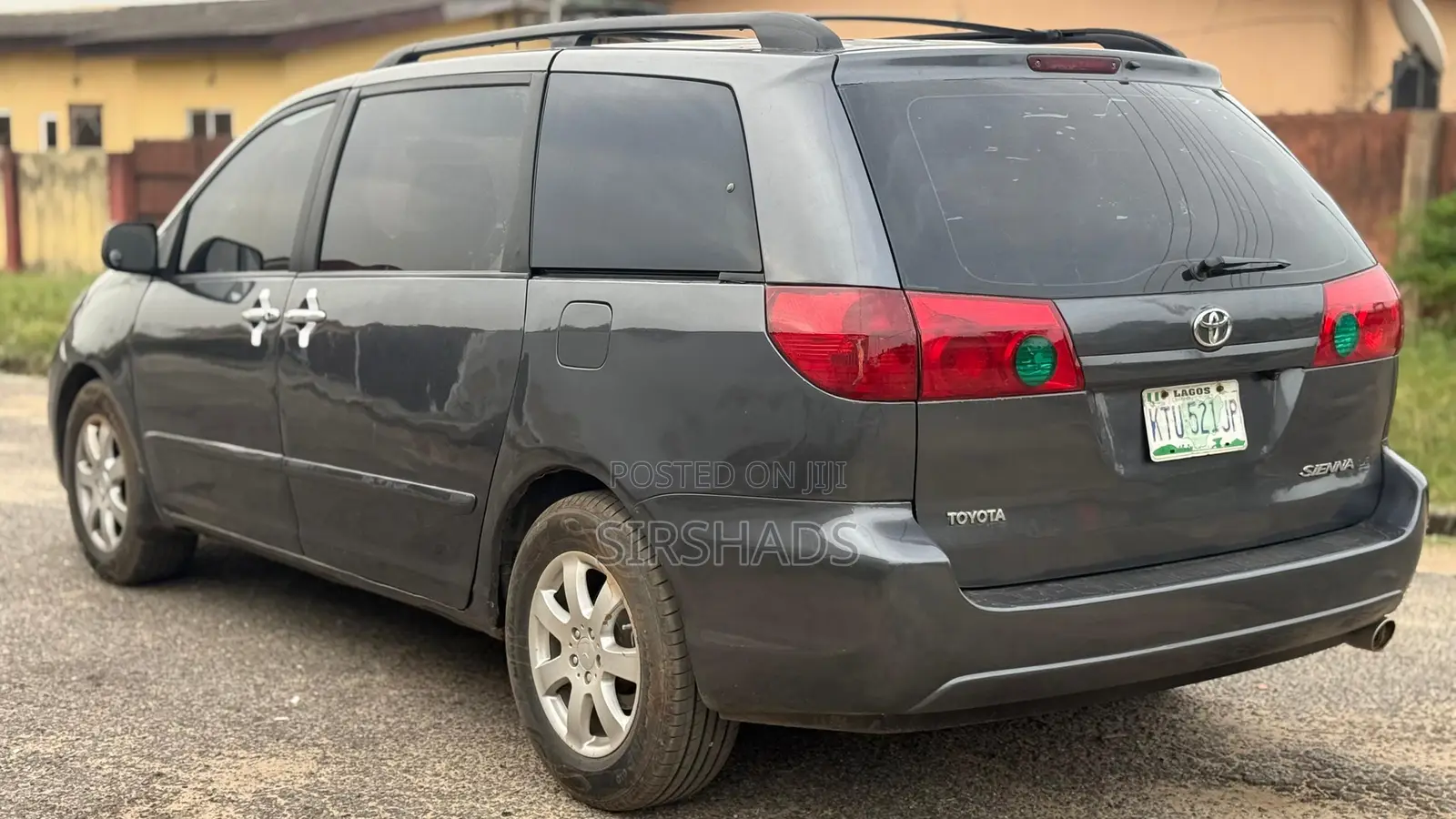 Toyota Sienna LE 2008 Gray