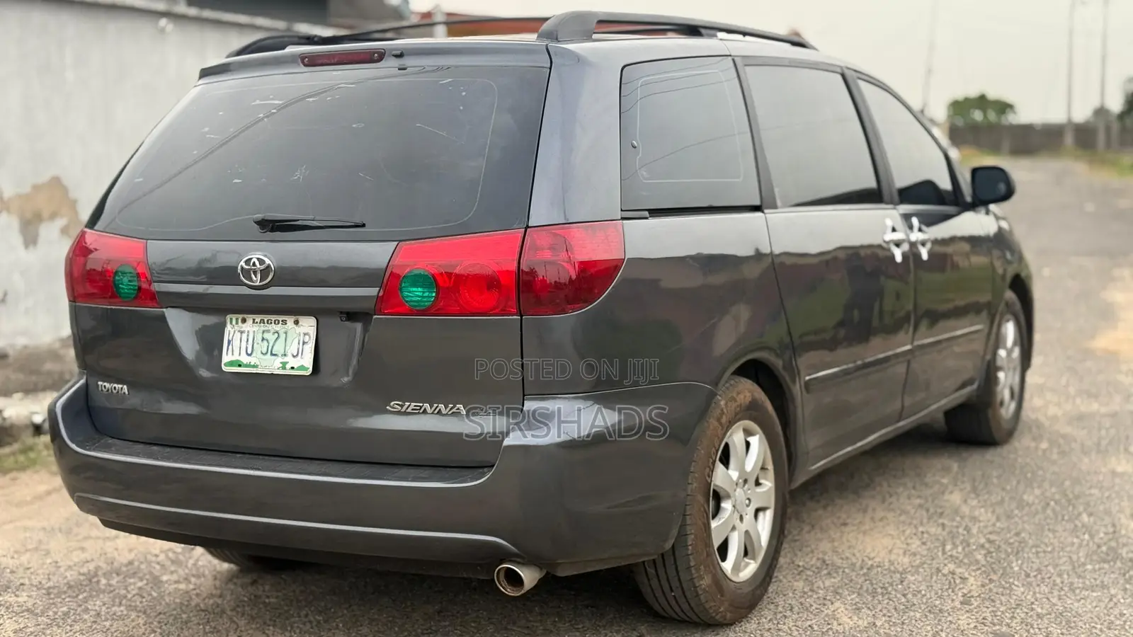 Toyota Sienna LE 2008 Gray