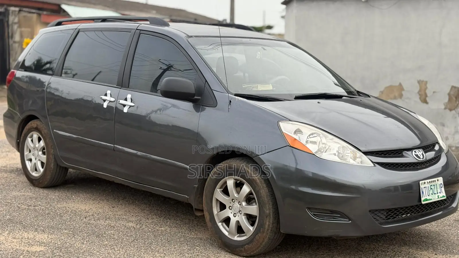 Toyota Sienna LE 2008 Gray