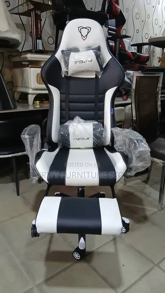 This Is a Furgle Ergonomic Racing-Style Gaming Chair