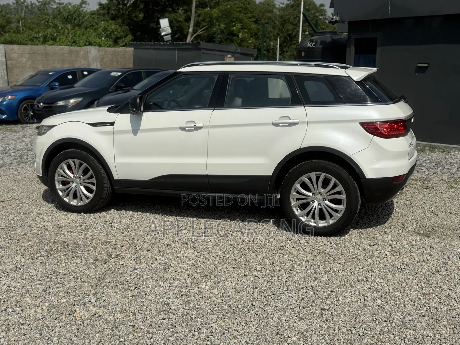 Car 2016 White