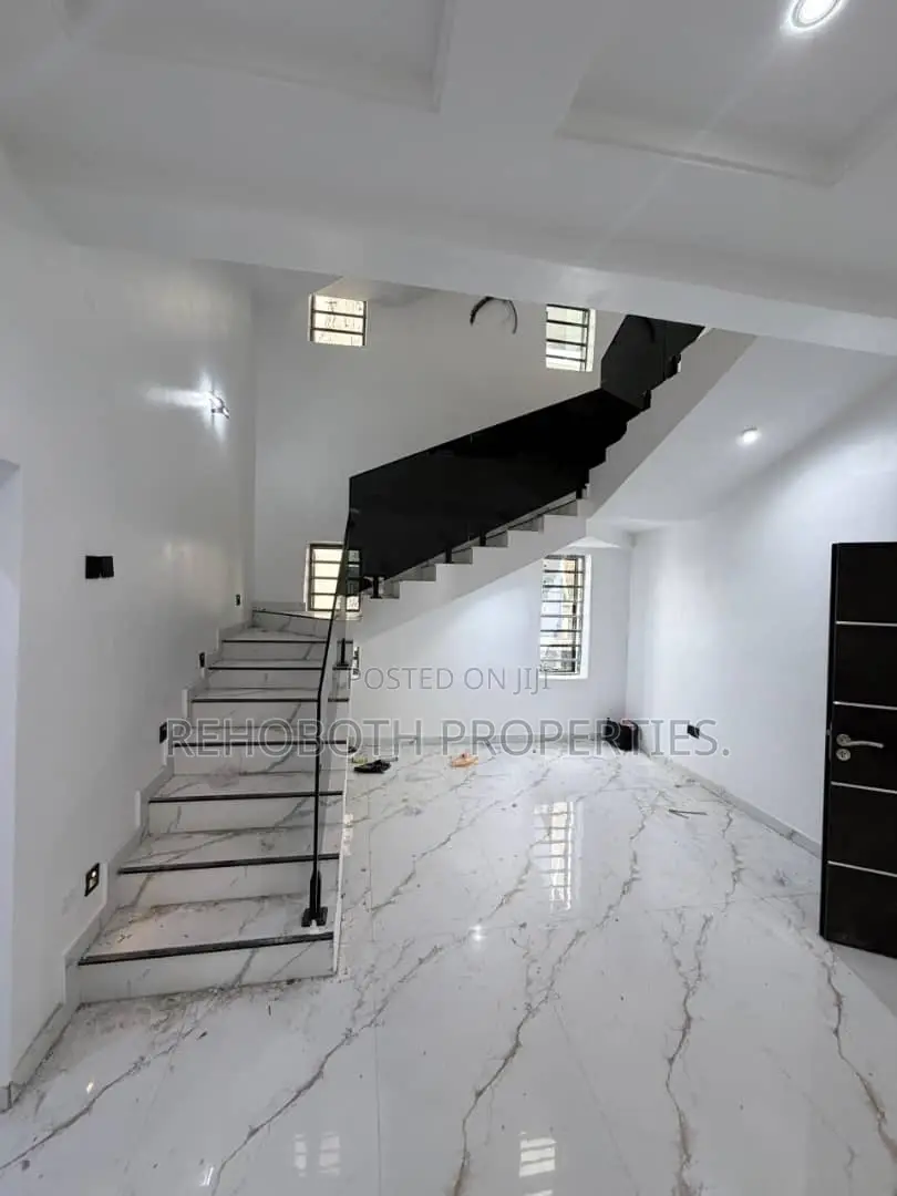4bdrm Duplex in Bodija for sale