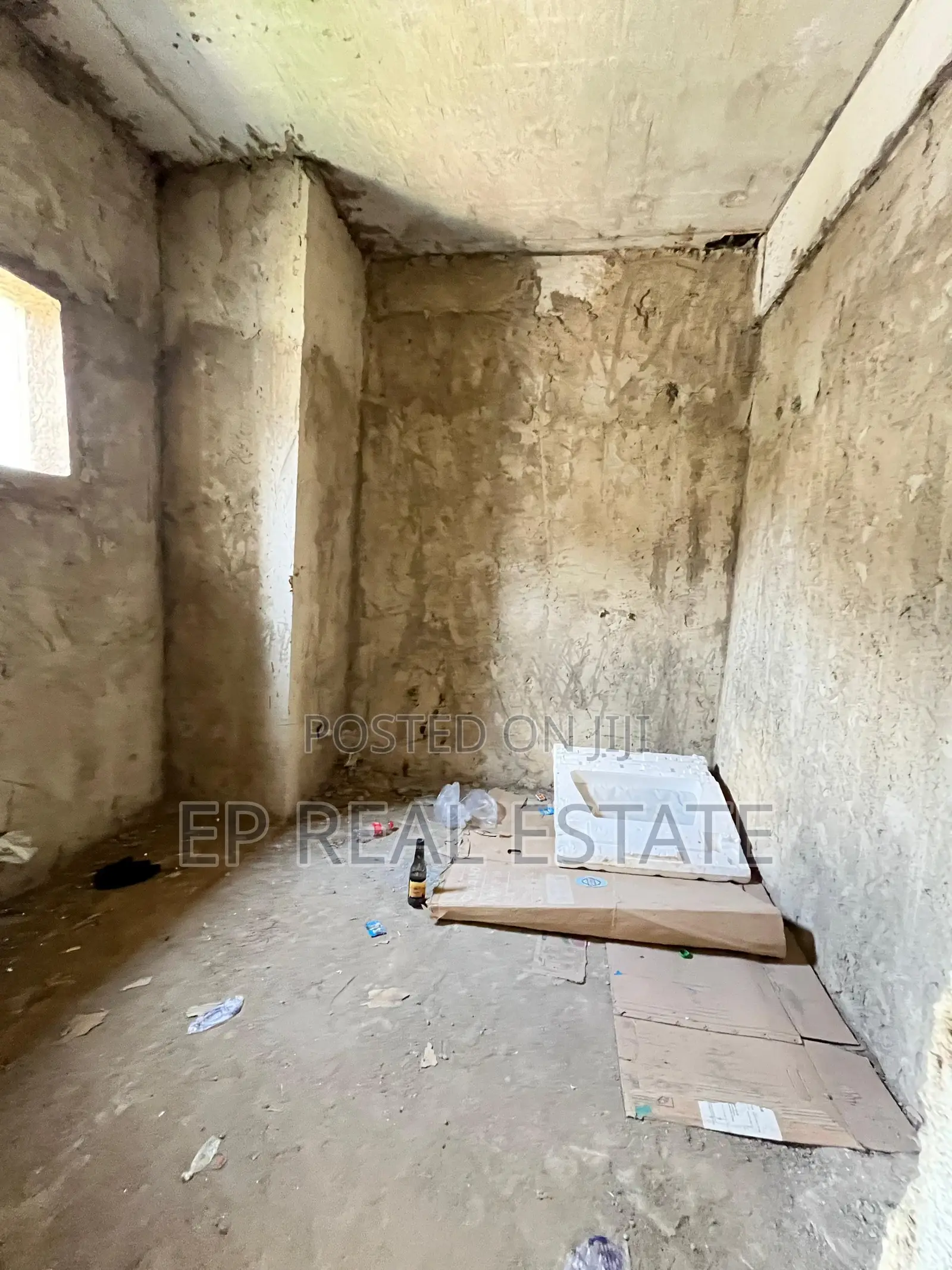 4bdrm House in Apo Resettlement for sale