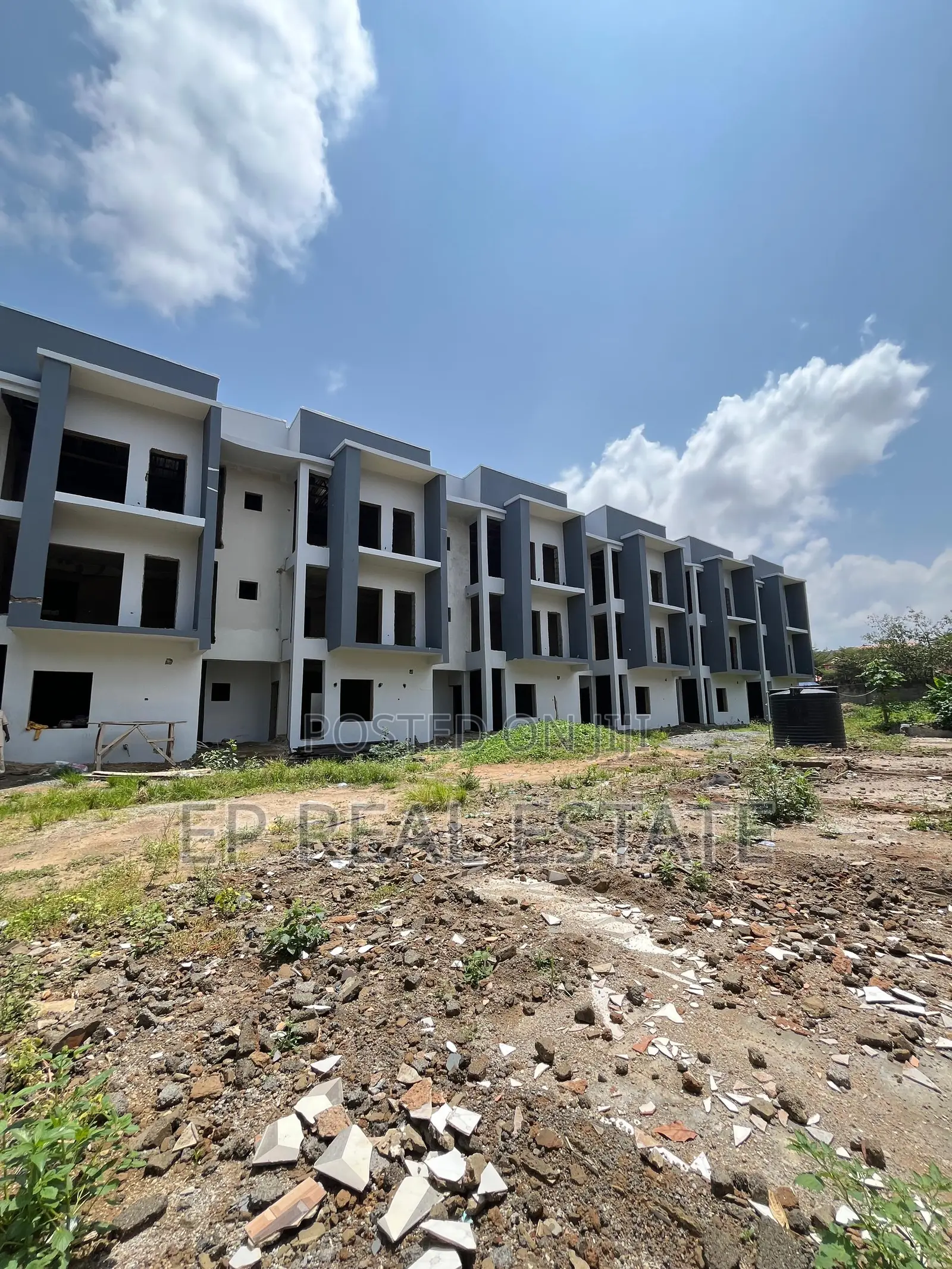 4bdrm House in Apo Resettlement for sale