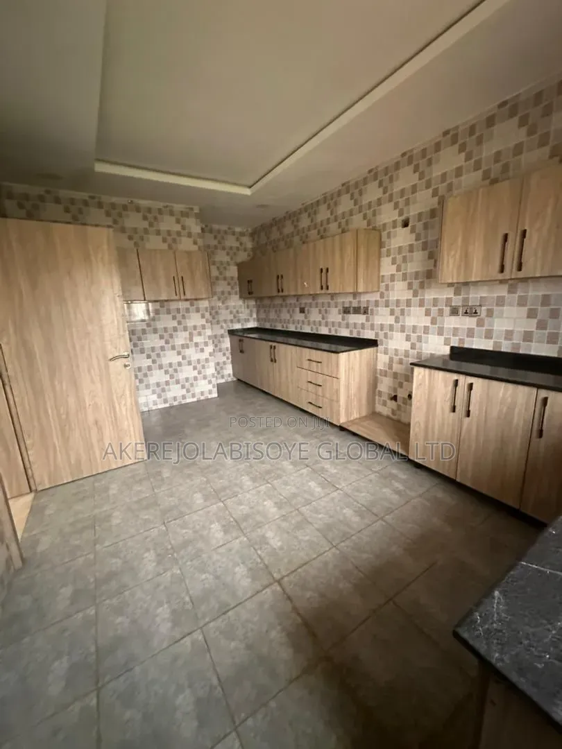 2bdrm Apartment in In An Estate for rent