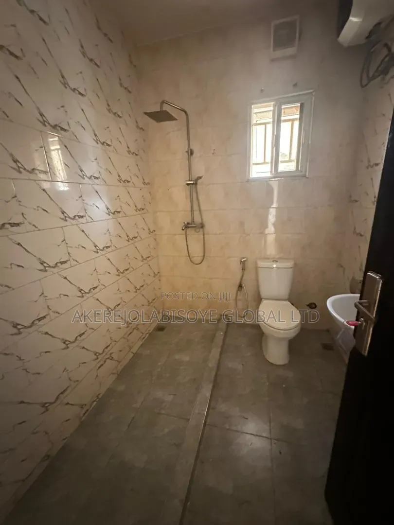 2bdrm Apartment in In An Estate for rent