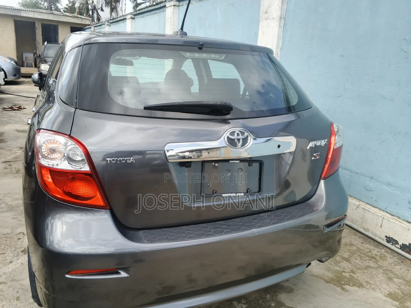 Toyota Matrix S Hatchback FWD (2.4L 4cyl 5A) 2009 Gray