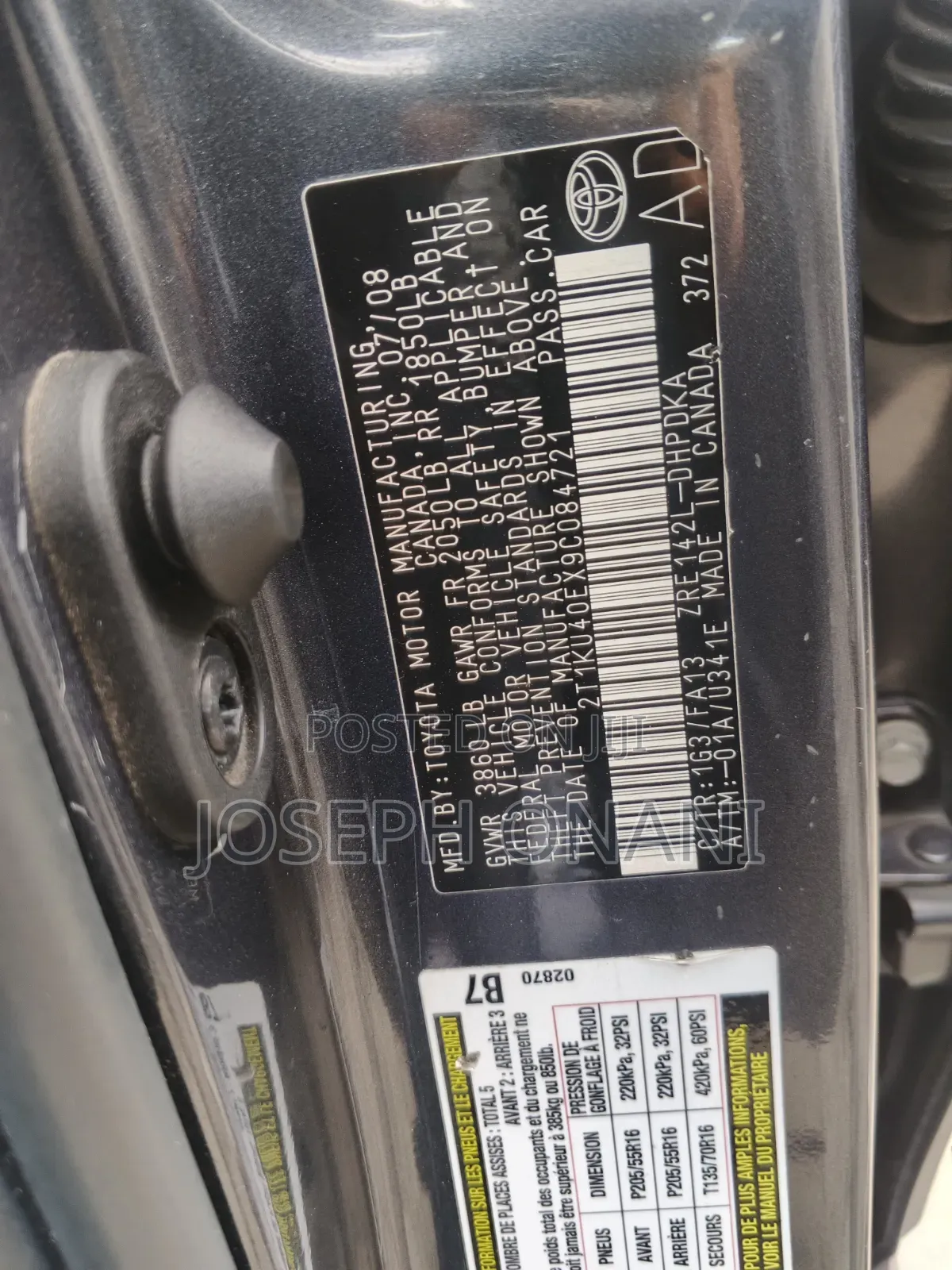 Toyota Matrix S Hatchback FWD (2.4L 4cyl 5A) 2009 Gray