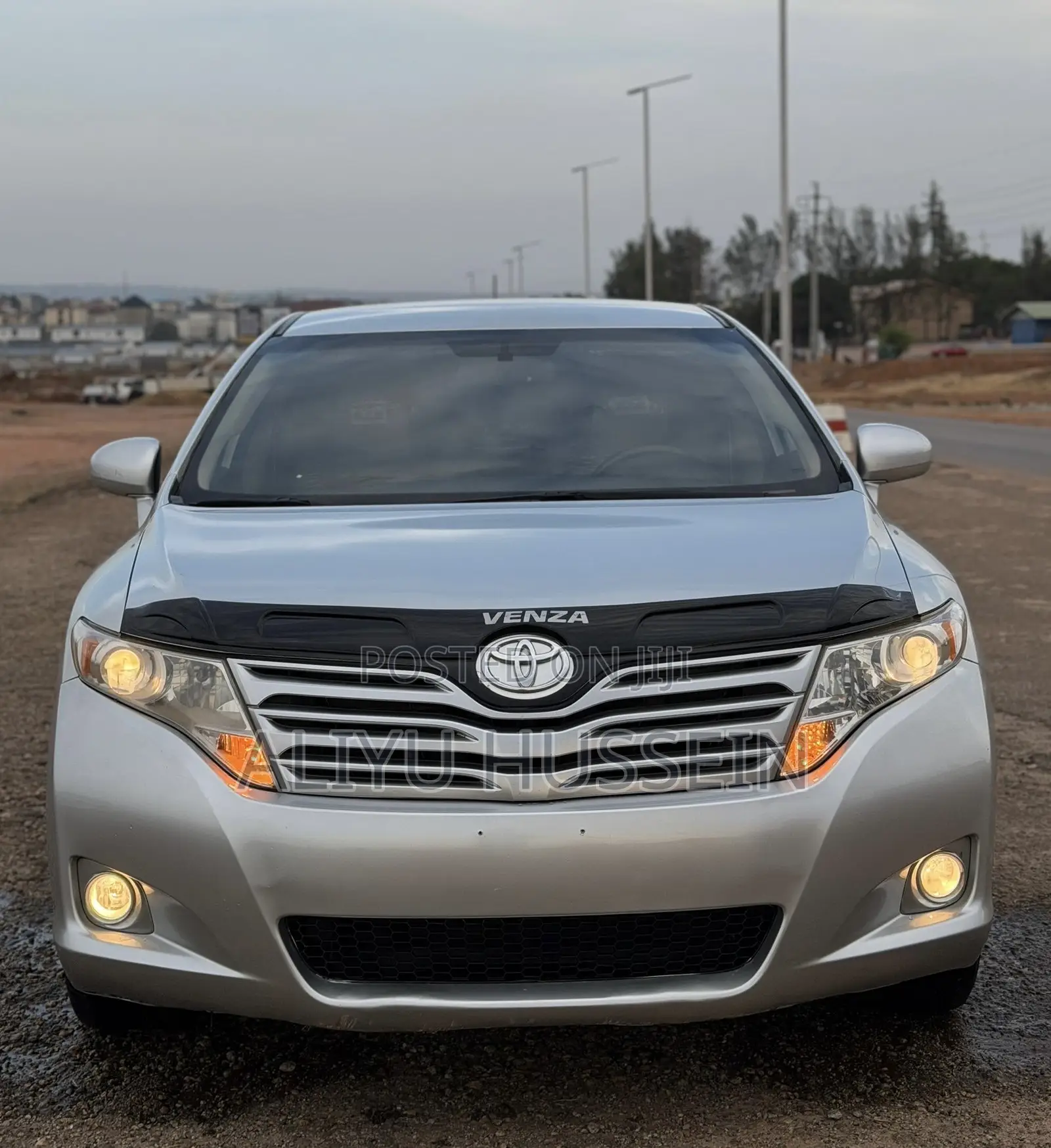 Toyota Venza 2010 Silver
