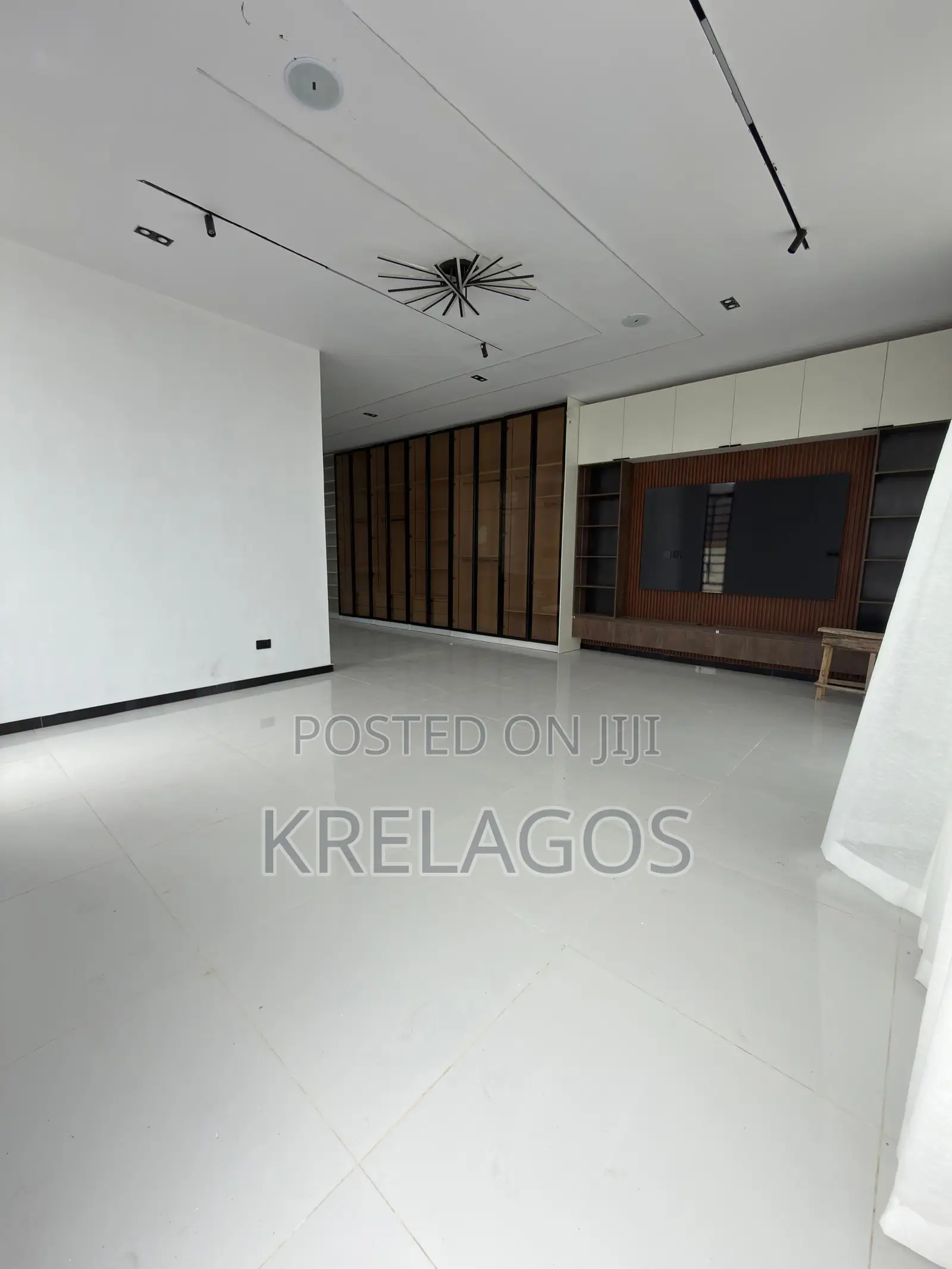 5bdrm Duplex in Ologolo for sale