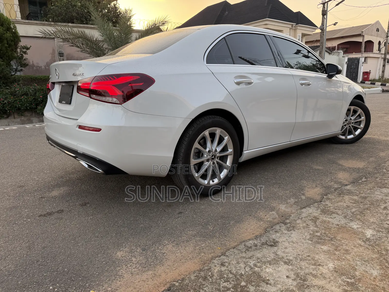 Mercedes-Benz 220 2020 White
