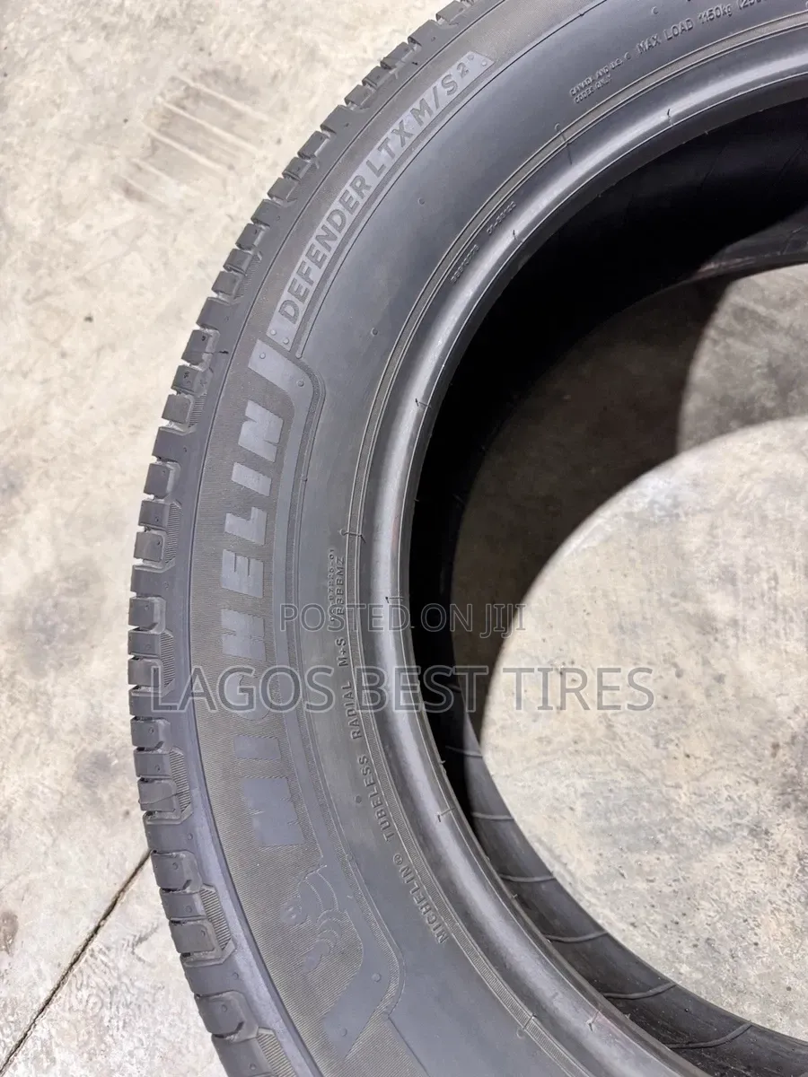 Premium Michelin LTX a/T2 - High Performance (265/55 R20)