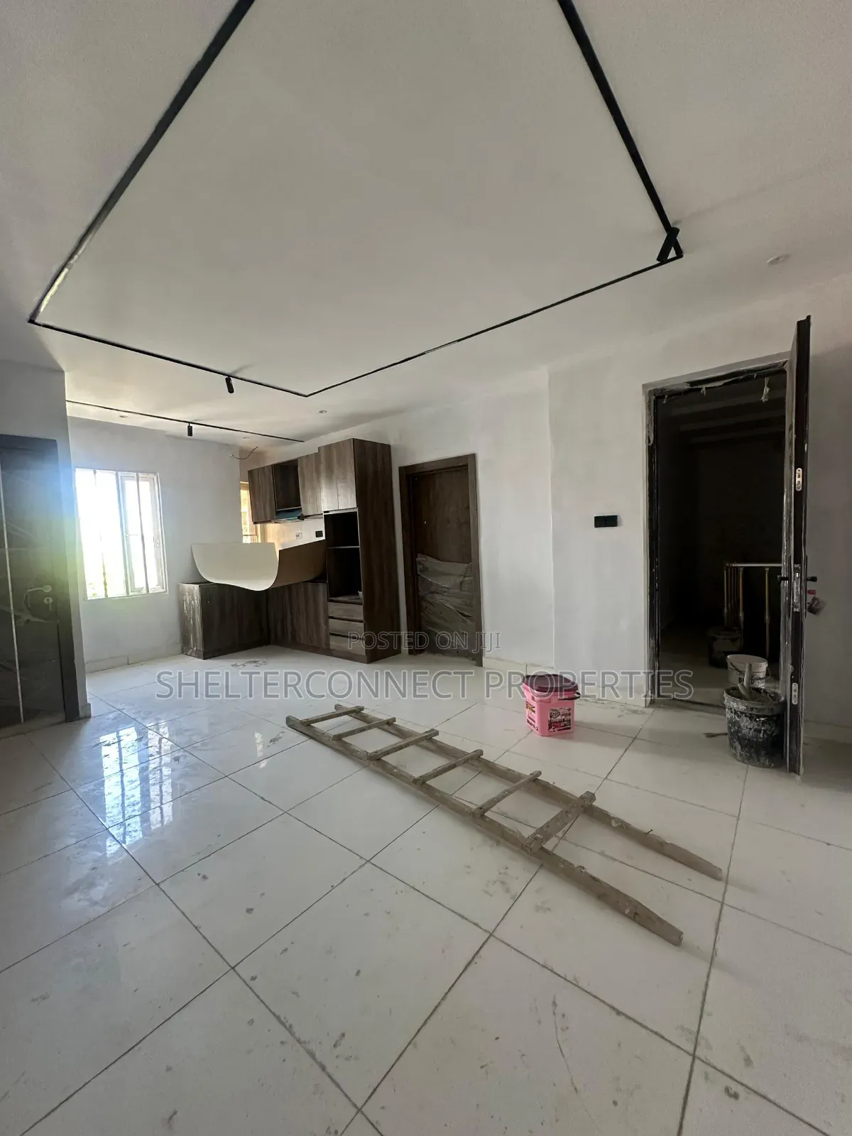 2bdrm Apartment in Lekki Expressway for sale