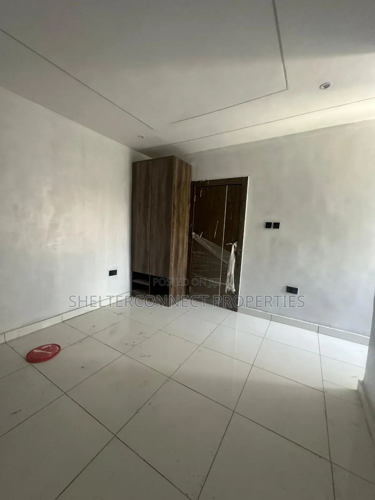 2bdrm Apartment in Lekki Expressway for sale