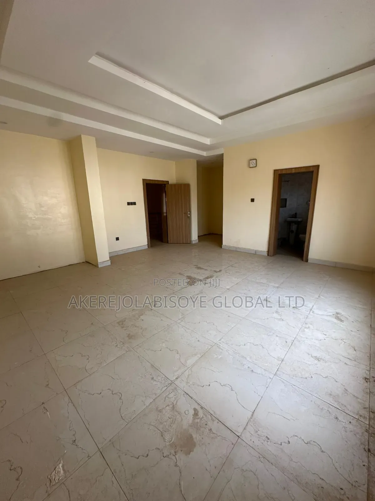 4bdrm Duplex in Iifecamp, Abuja for sale