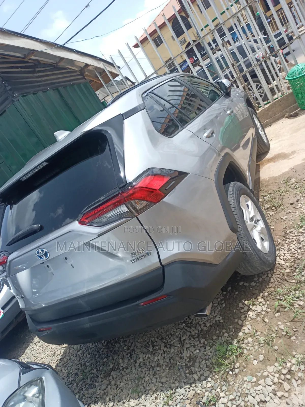 Toyota RAV4 XLE 2022 Silver
