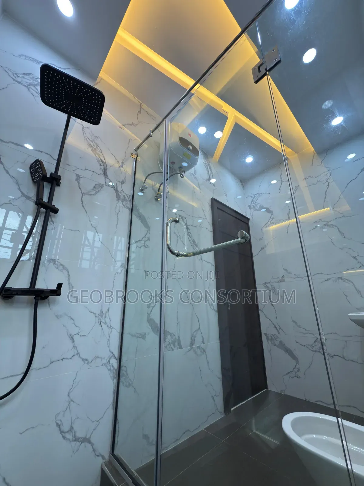 4bdrm Duplex in Legacy Estate, Akobo for rent