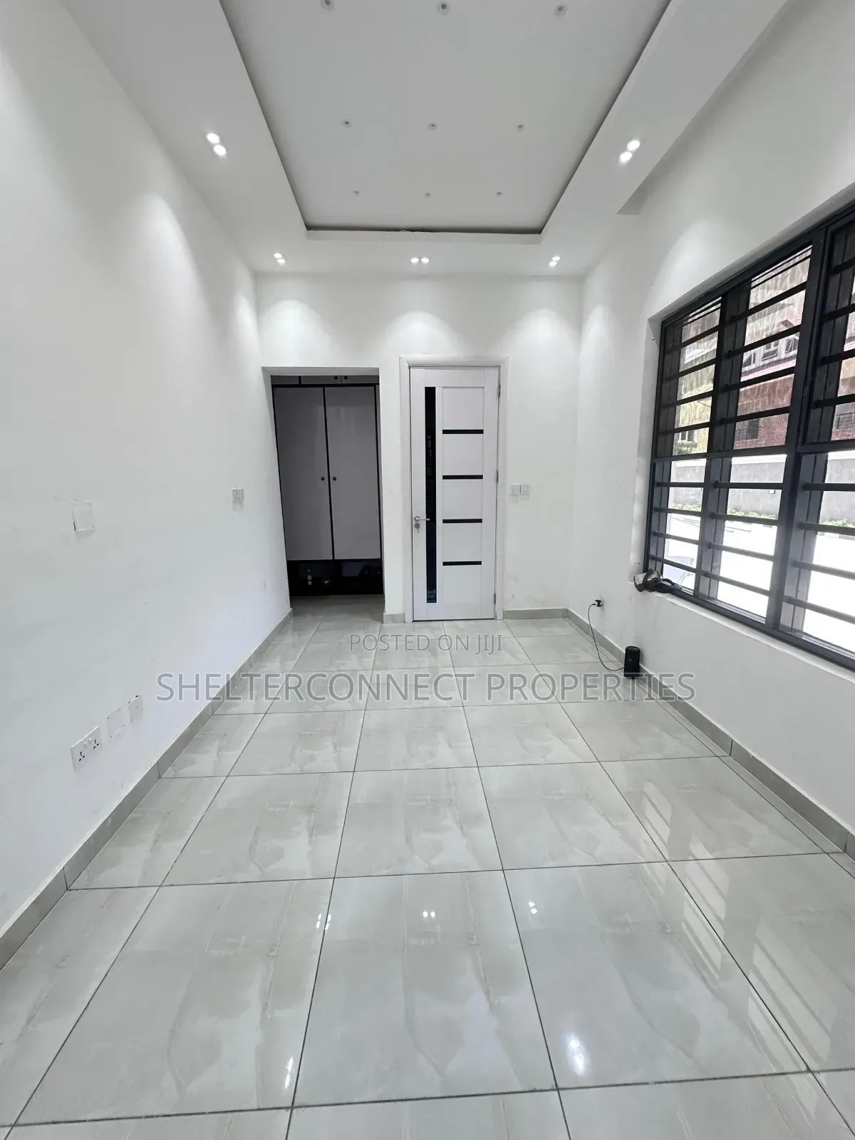 3bdrm Apartment in Lekki Phase 1 for rent