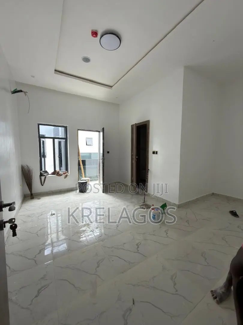 3bdrm Duplex in Ologolo for sale