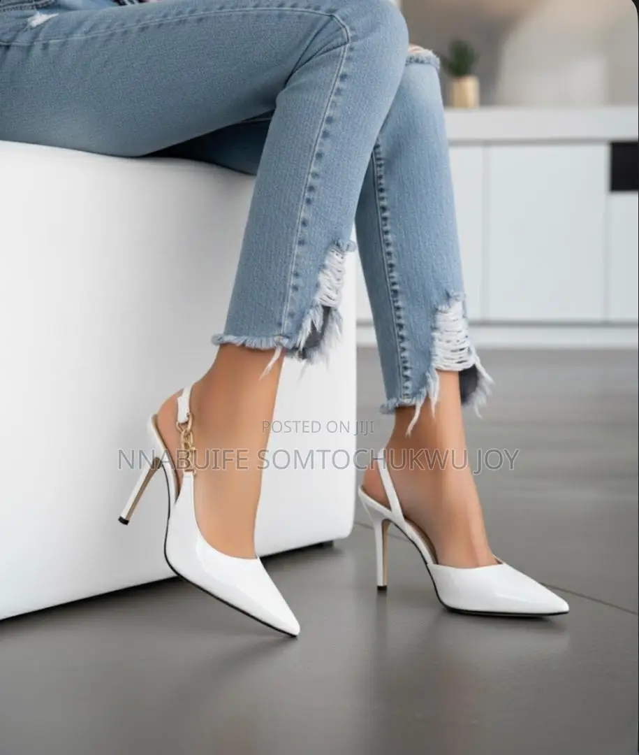 Elegant Patent Leather Slingback Heels Pointed With Gold Chain Detail