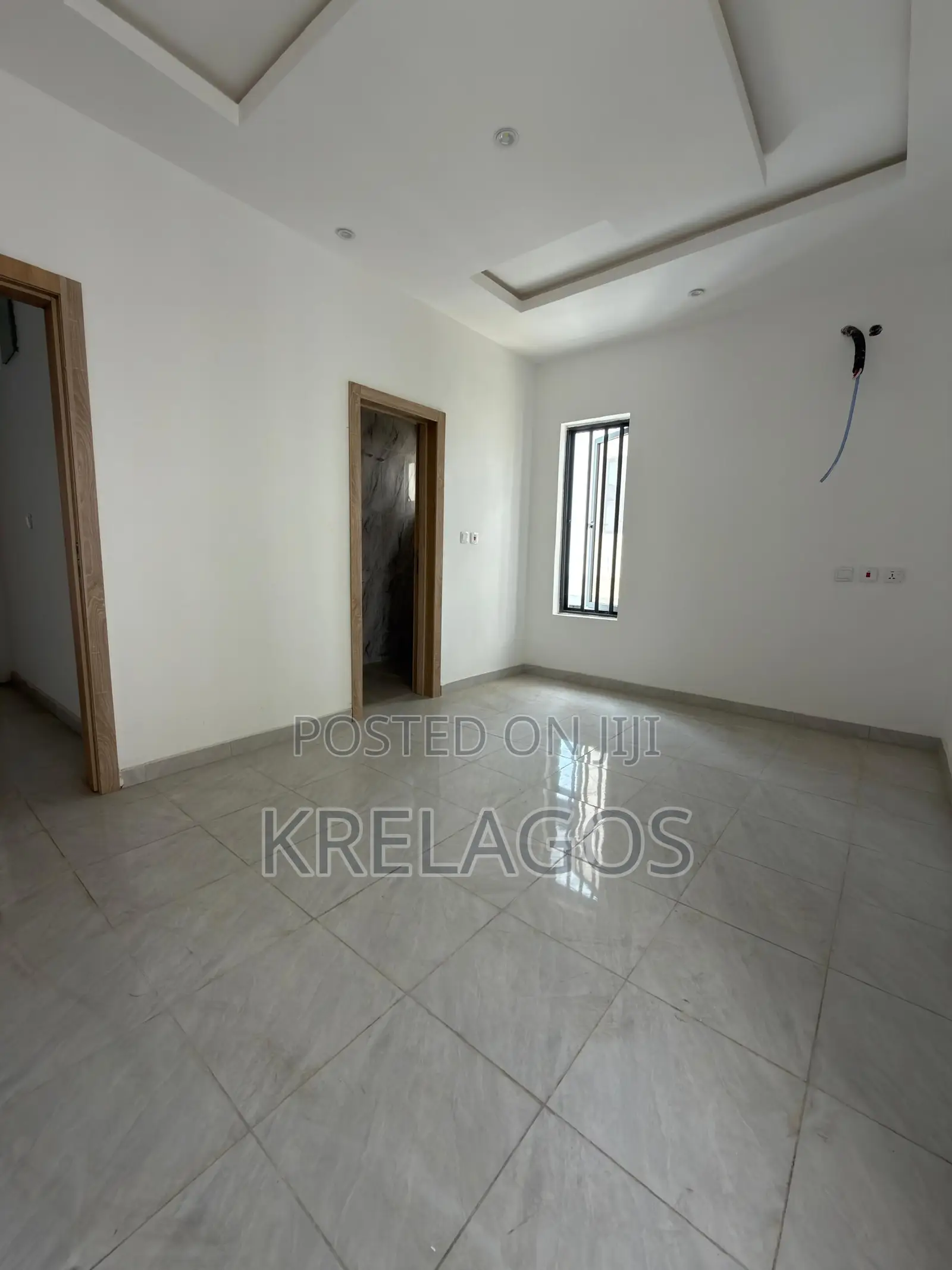 4bdrm Duplex in Ologolo for sale