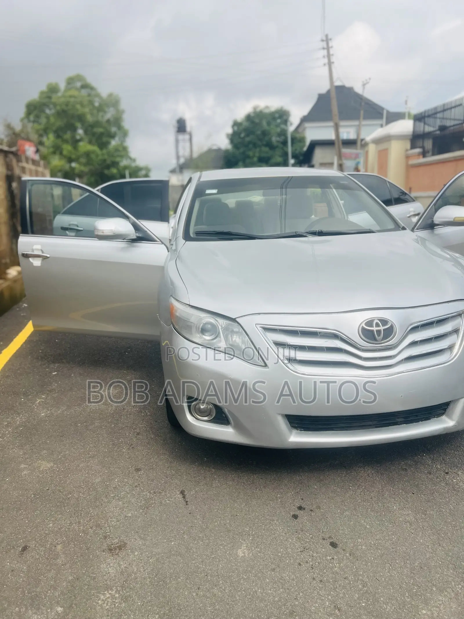 Toyota Camry 2011 Silver