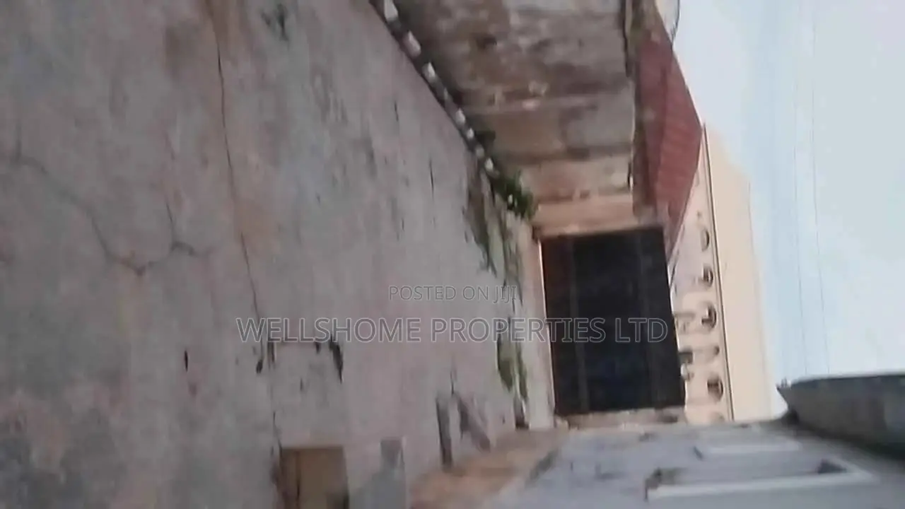 5bdrm Bungalow in Osogbo for sale