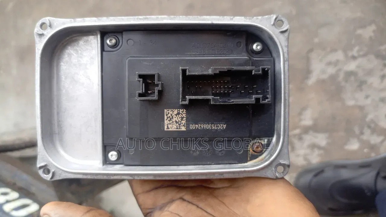 Headlight Charger W167 (Double)