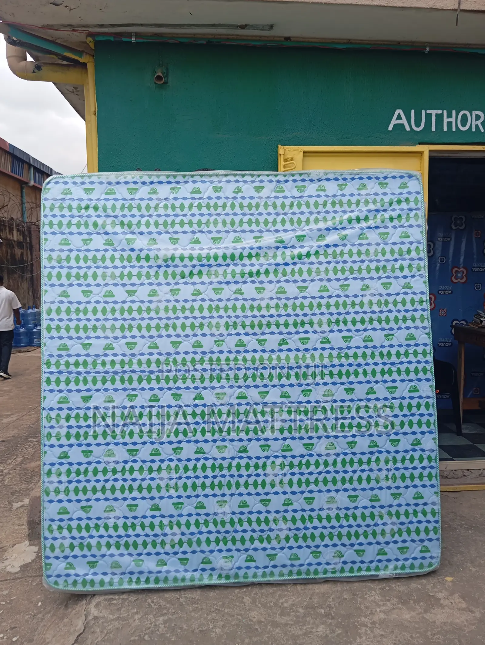 Solid Mattress Mouka 6 by 6 by 10