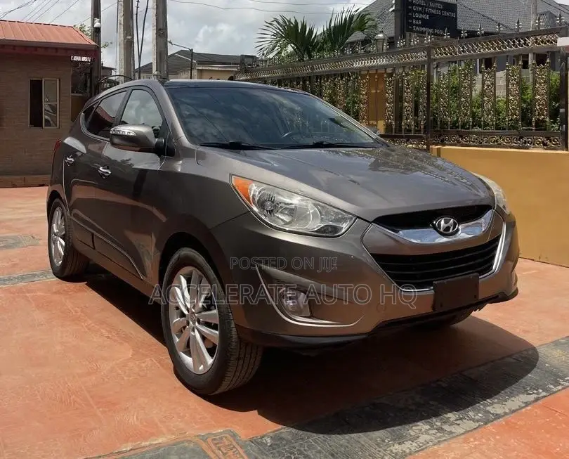 Hyundai Tucson Limited AWD 2012 Gray