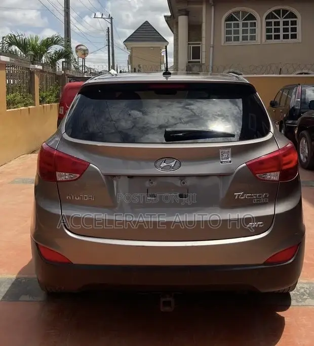 Hyundai Tucson Limited AWD 2012 Gray