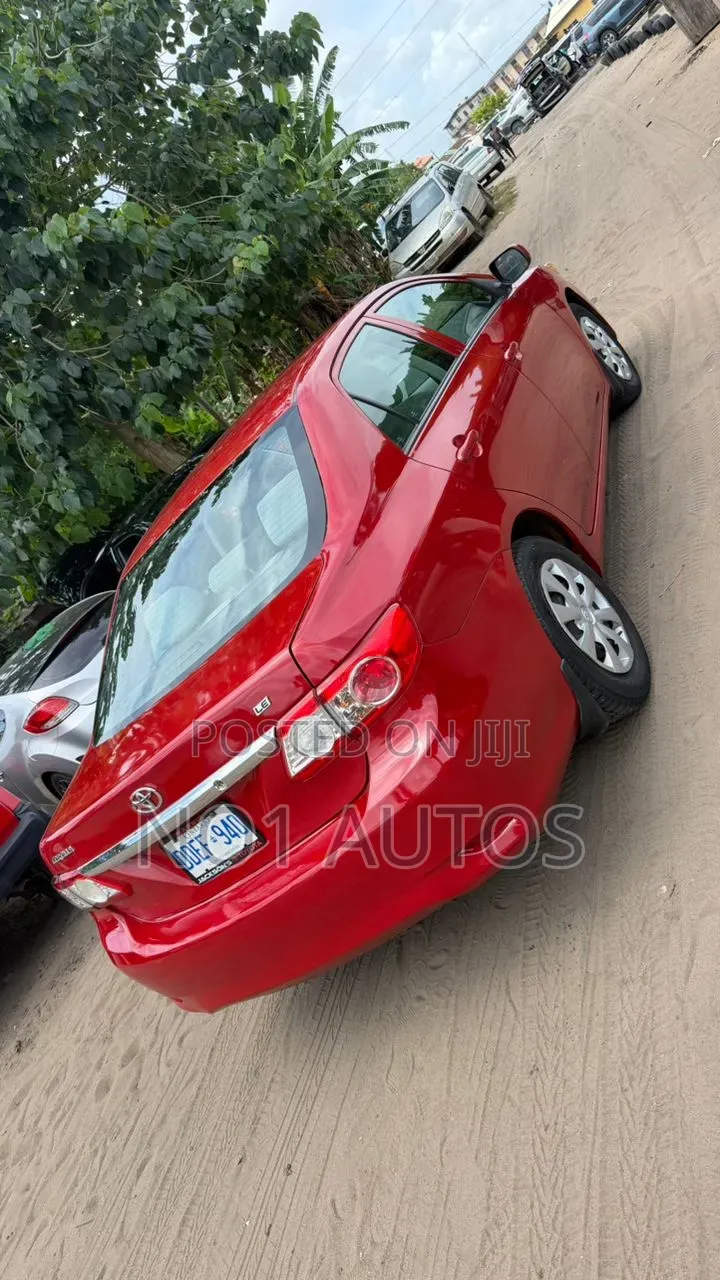 Toyota Corolla 2011 Red