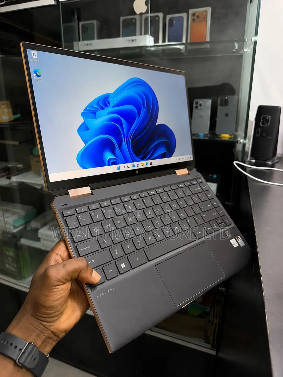New Laptop HP Spectre X360 16GB Intel Core i7 SSD 1T