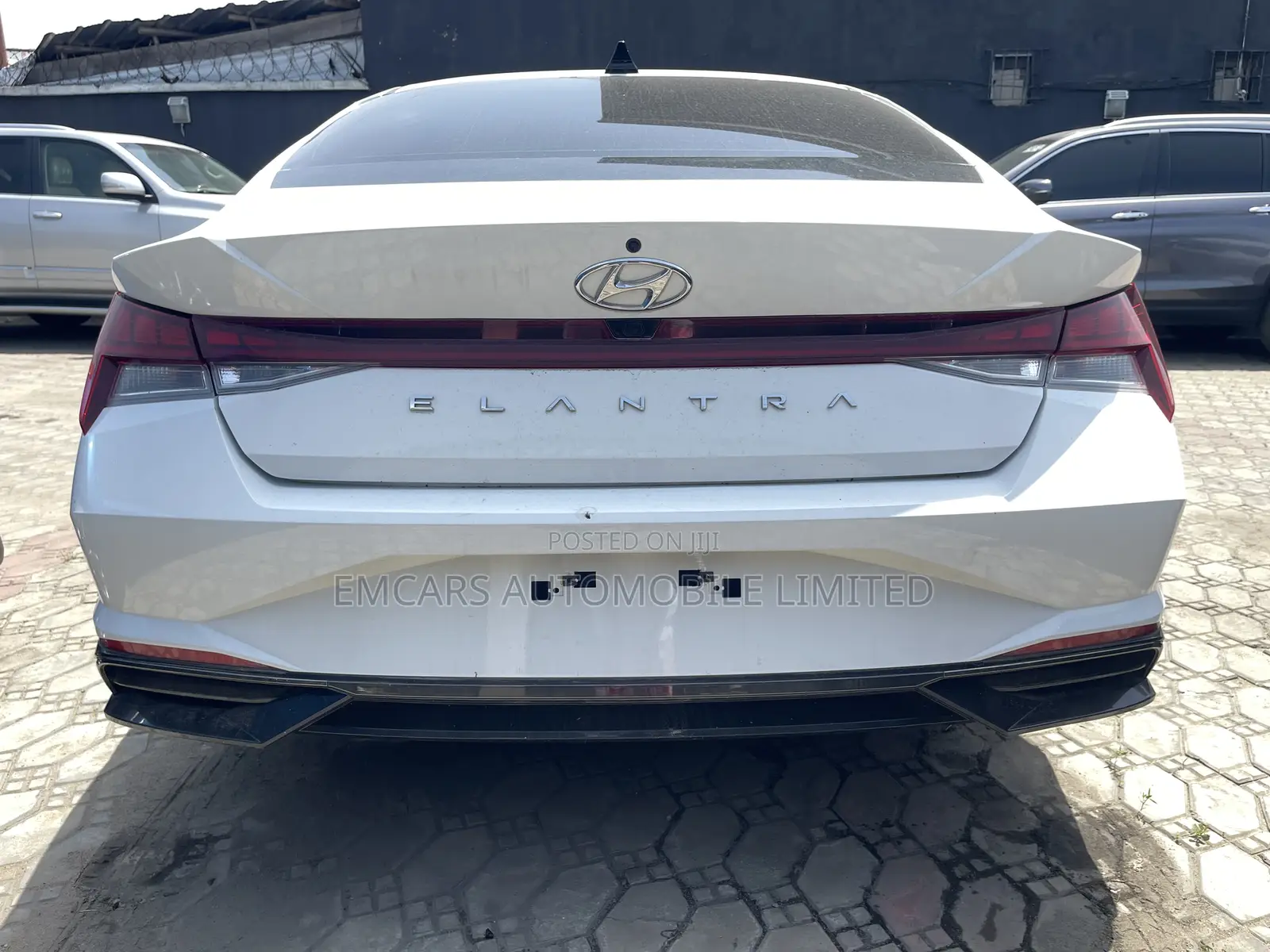 Hyundai Elantra 2021 White