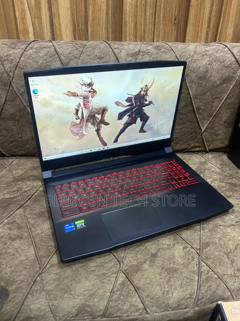 Laptop MSI Katana GF66 16GB Intel Core i7 SSD 1T