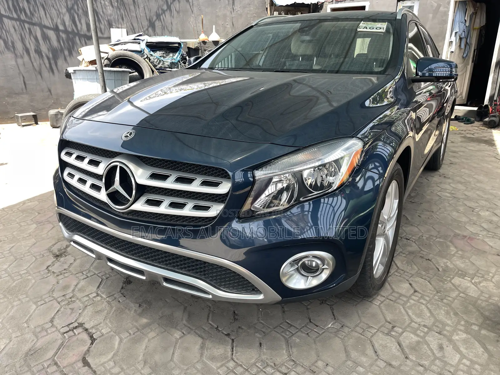 Mercedes-Benz GLA-Class 2019 Blue