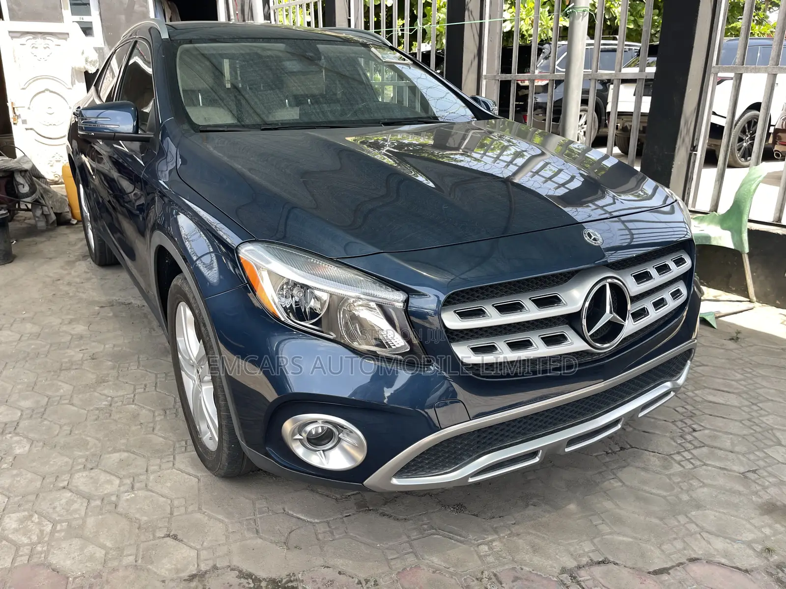 Mercedes-Benz GLA-Class 2019 Blue