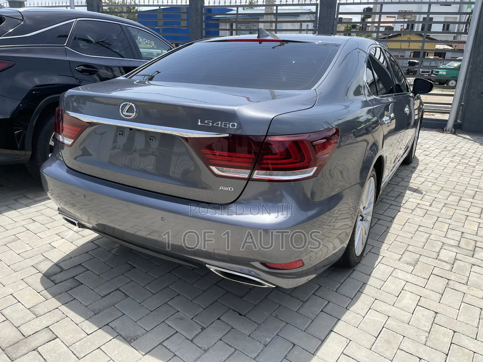Lexus LS 460 AWD 2016 Gray