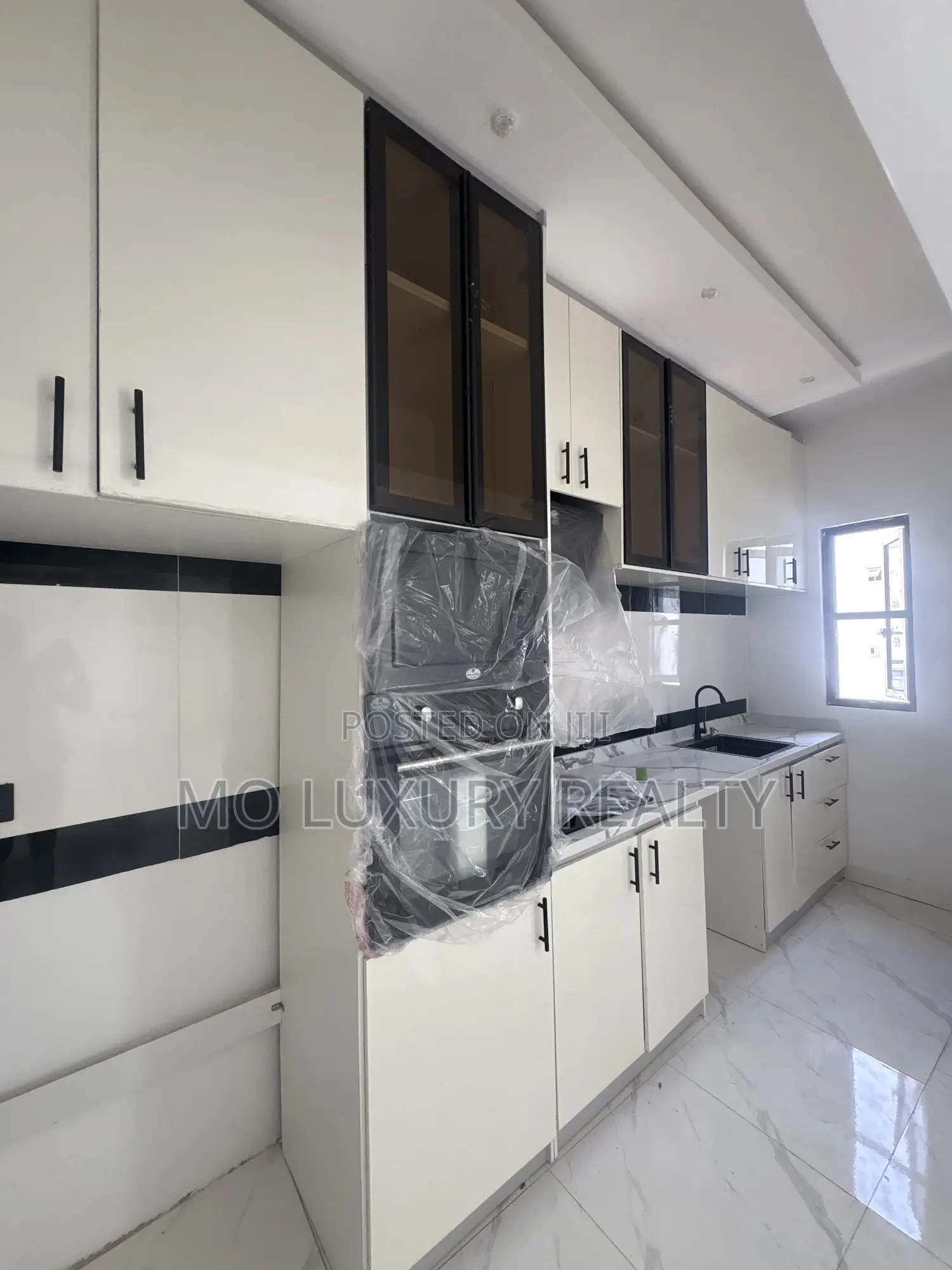 2bdrm Apartment in Ikate for sale