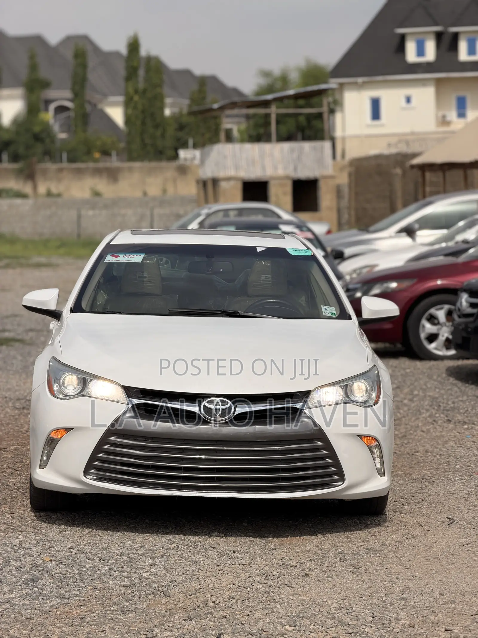 Toyota Camry XLE 4dr Sedan (2.5L 4cyl 6A) 2016 White