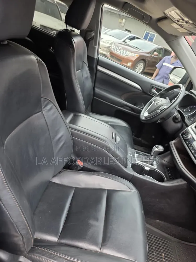Toyota Highlander 2016 Black