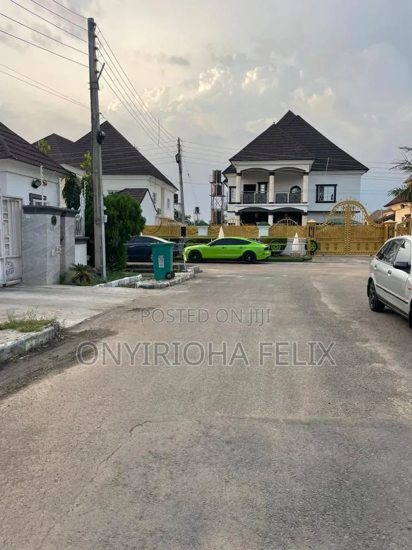 4bdrm Duplex in Copa Cobena, Zone B for sale