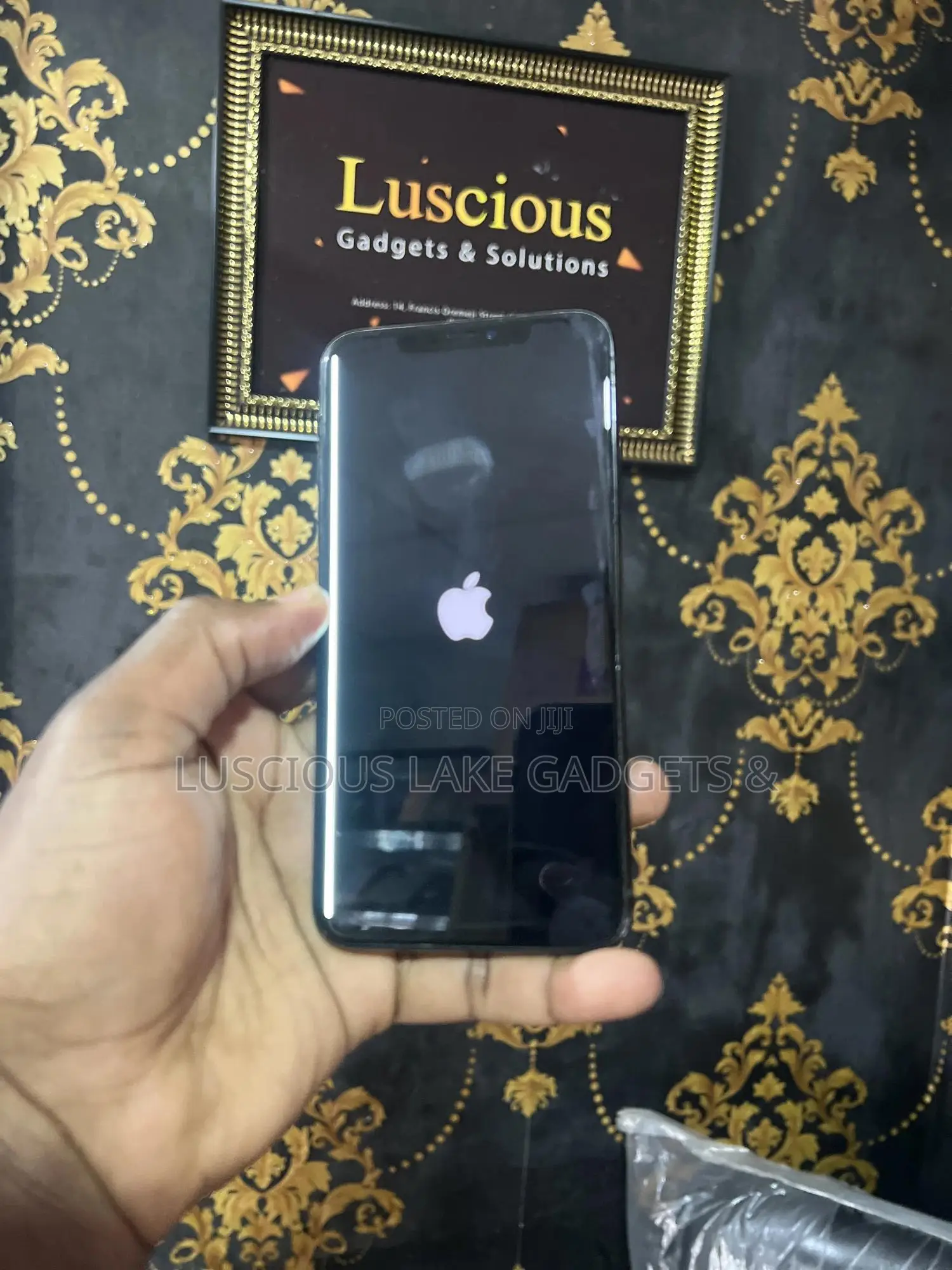 Apple iPhone 11 Pro Max 64 GB Green