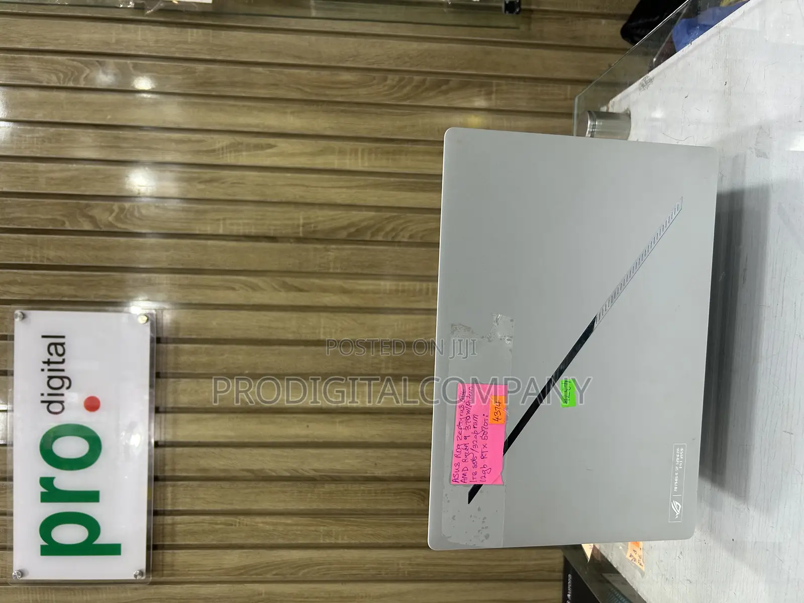 Laptop Asus ROG Zephyrus G14 32GB AMD Ryzen 9 SSD 1T