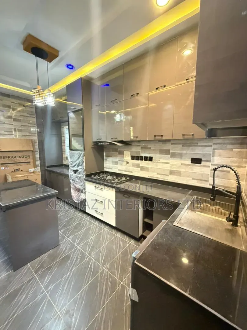 4bdrm Duplex in Osapa london for sale