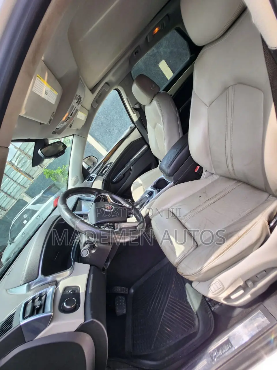 Cadillac SRX 3.6 AWD 2015 Silver