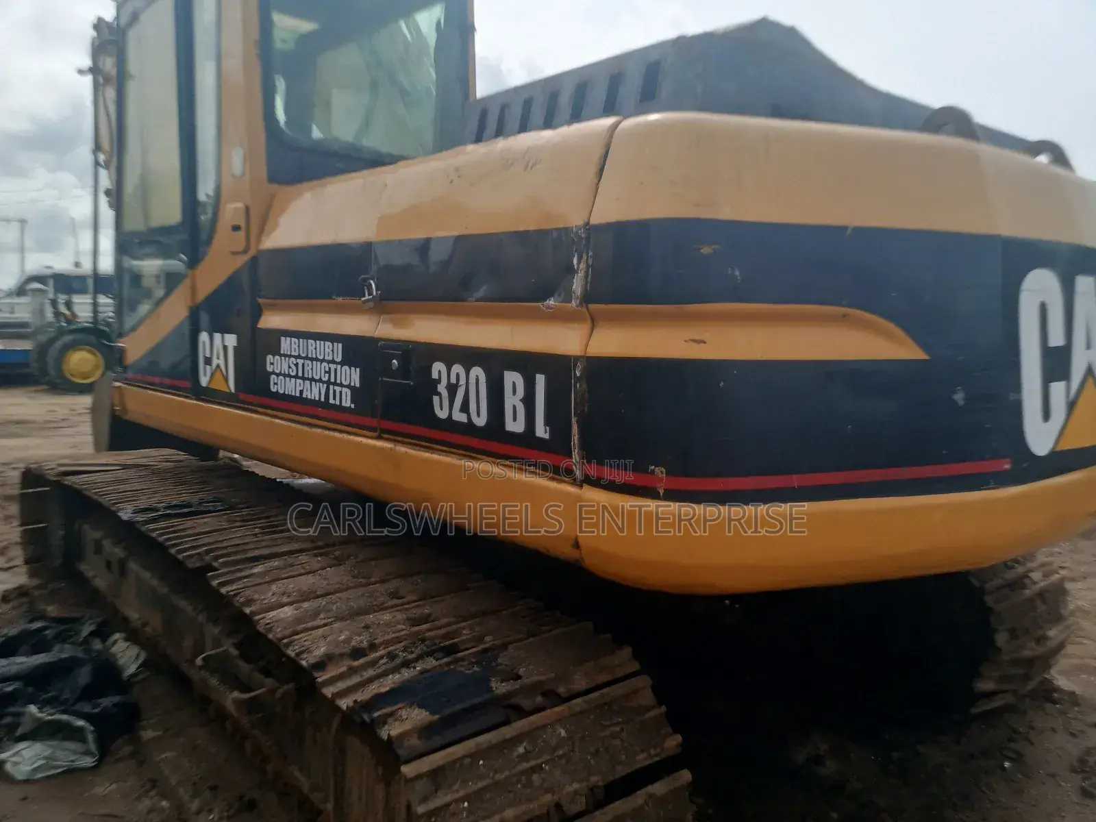 Fairly Locally Used 320bl Caterpillar Excavator
