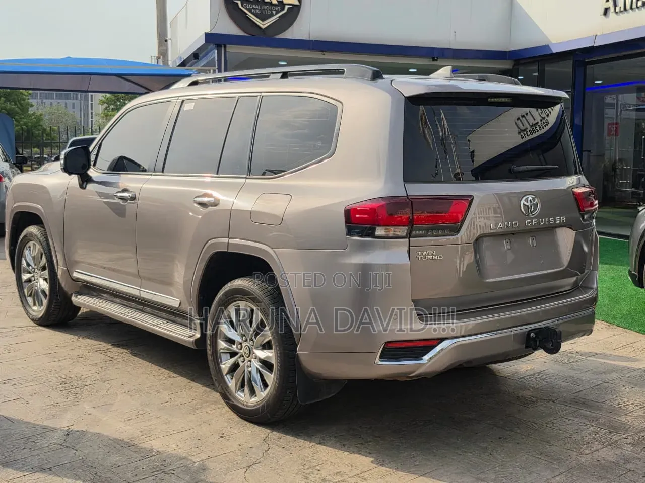 Toyota Land Cruiser 2023 Gray