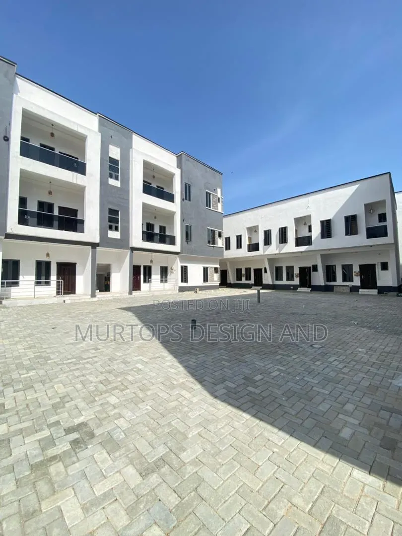 2bdrm Apartment in Crown Estate for sale